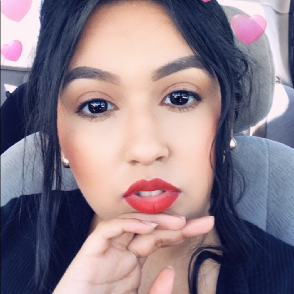 Meet your Posher, Itzie